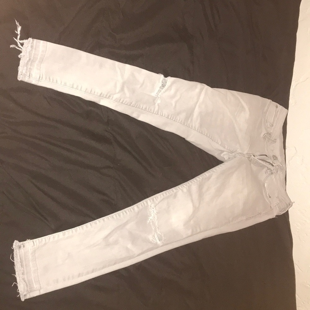 Gray oftone distressed jeans